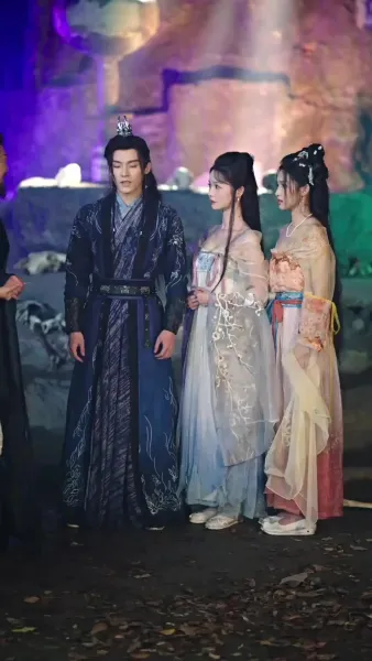 นักยุทธ์ติดดิน ดาบพุ่งทะยาน