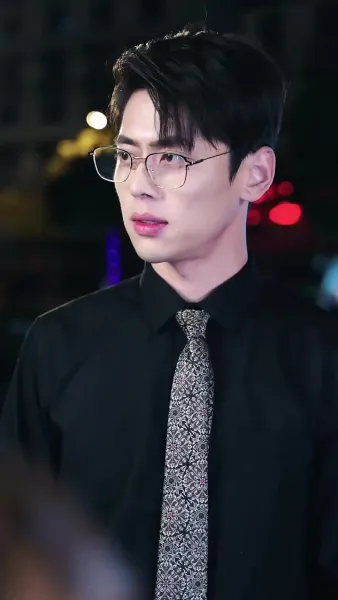 สามีสายฟ้าแลบ รักนี้ไม่เคยรู้จักกัน