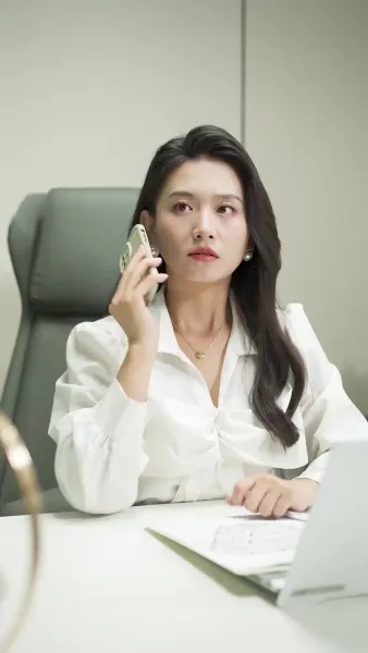 สามีโง่ ๆ เป็นมหาเศรษฐีพันล้าน