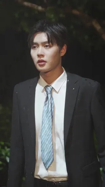 สามีโง่ ๆ เป็นมหาเศรษฐีพันล้าน