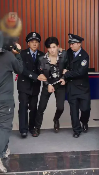 แตกสลายเมื่อเจอเขาอีกครั้ง