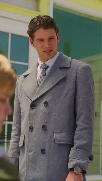 ใต้หน้ากากคือทายาทเศรษฐี