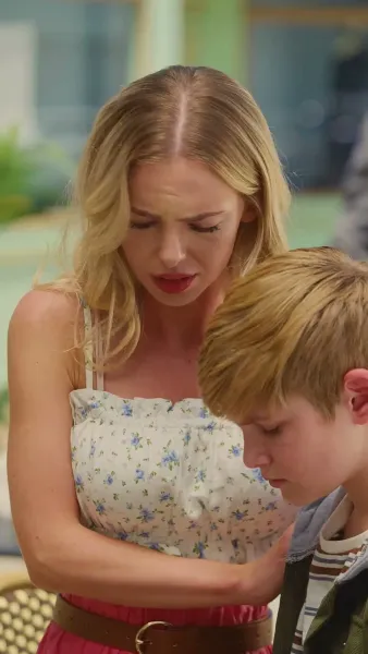 ใต้หน้ากากคือทายาทเศรษฐี