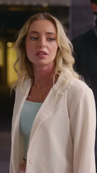 ใต้หน้ากากคือทายาทเศรษฐี