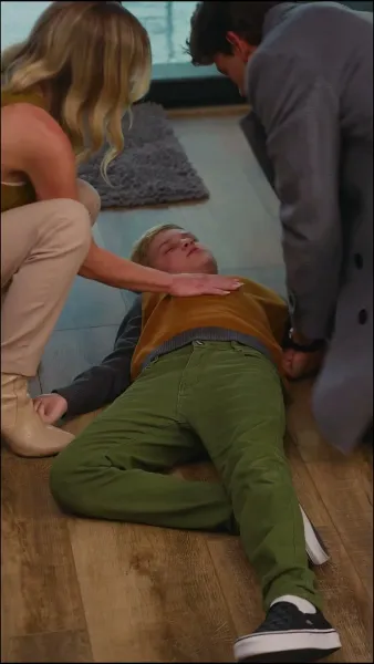 ใต้หน้ากากคือทายาทเศรษฐี