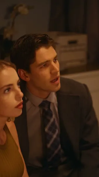 ใต้หน้ากากคือทายาทเศรษฐี