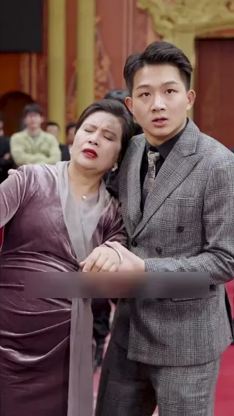 แม่ผมเป็นขาใหญ่