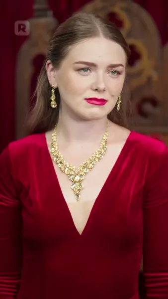 (พากย์) ราชินีผู้กำเนิดใหม่จากเถ้าธุลี