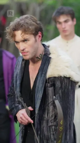 (พากย์) ราชินีผู้กำเนิดใหม่จากเถ้าธุลี