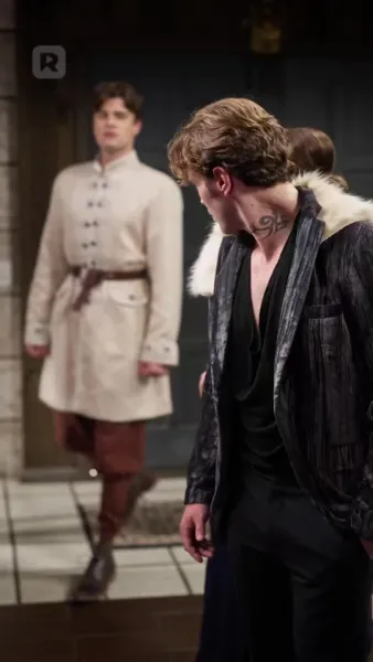 (พากย์) ราชินีผู้กำเนิดใหม่จากเถ้าธุลี