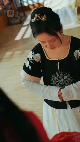 หญิงย่าที่โชคร้าย