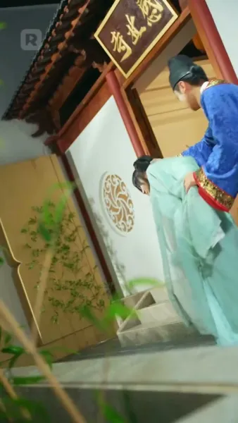 หญิงย่าที่โชคร้าย