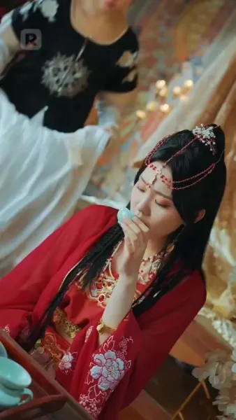 หญิงย่าที่โชคร้าย