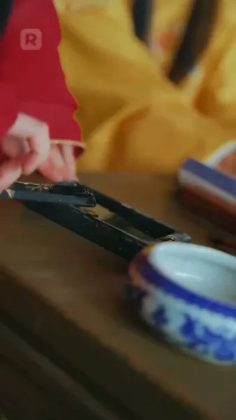 หญิงย่าที่โชคร้าย