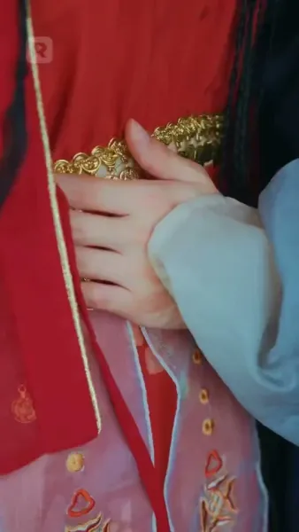 หญิงย่าที่โชคร้าย