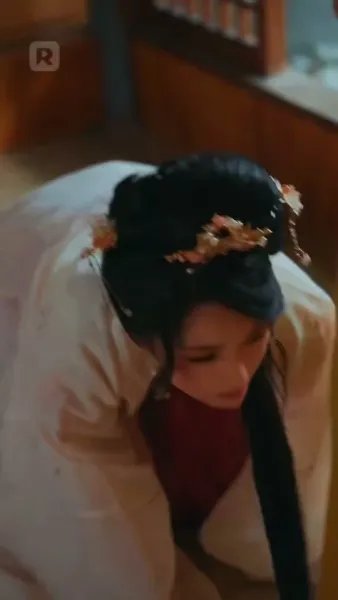 หญิงย่าที่โชคร้าย