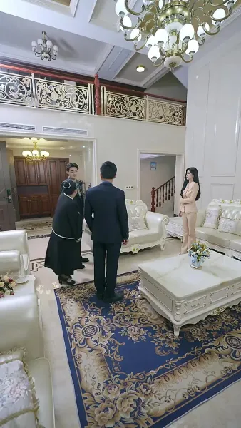 ผู้หญิงใหญ่ของนายพาราโนย่าที่อบอุ่น