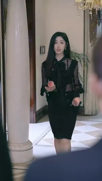 ผู้หญิงใหญ่ของนายพาราโนย่าที่อบอุ่น