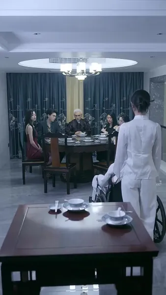 ผู้หญิงใหญ่ของนายพาราโนย่าที่อบอุ่น