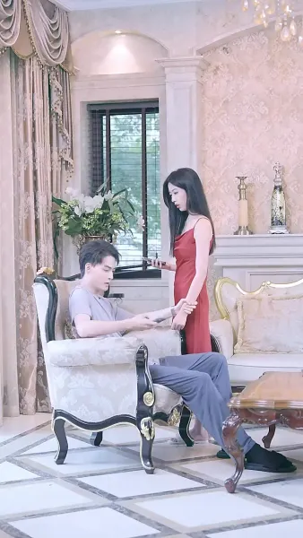 ผู้หญิงใหญ่ของนายพาราโนย่าที่อบอุ่น