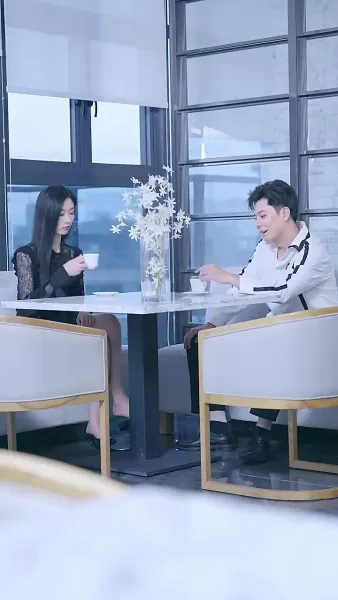 ผู้หญิงใหญ่ของนายพาราโนย่าที่อบอุ่น