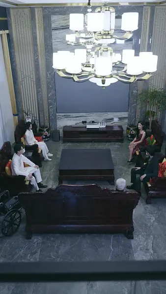 ผู้หญิงใหญ่ของนายพาราโนย่าที่อบอุ่น