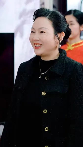 การเปิดตัวของเขยมังกร(พากย์ไทย)