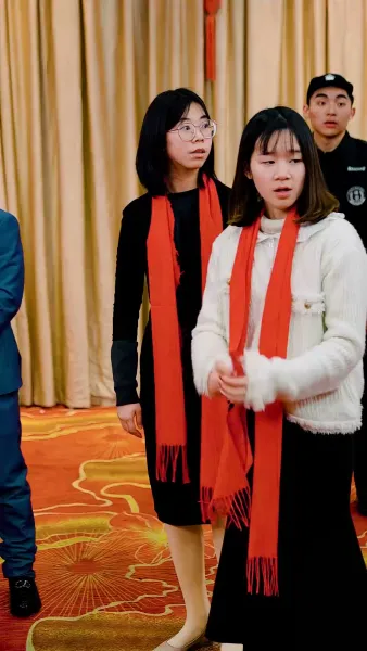 การเปิดตัวของเขยมังกร(พากย์ไทย)