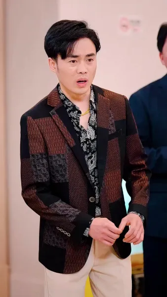 การเปิดตัวของเขยมังกร(พากย์ไทย)