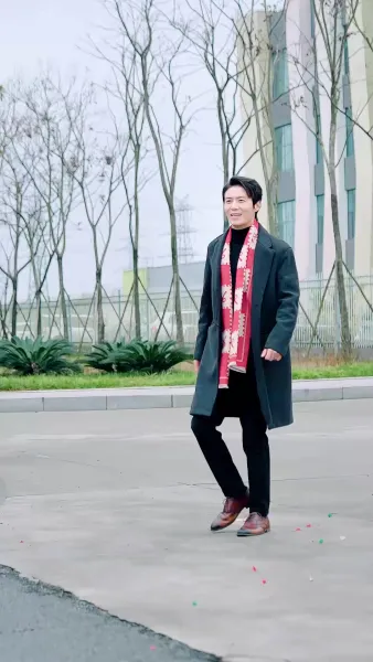 การเปิดตัวของเขยมังกร(พากย์ไทย)