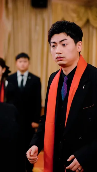 การเปิดตัวของเขยมังกร(พากย์ไทย)