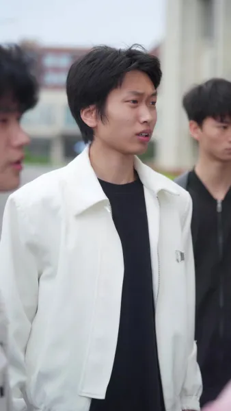 ฉันมีอำนาจล้นฟ้า กลับถูกทัวร์ลง