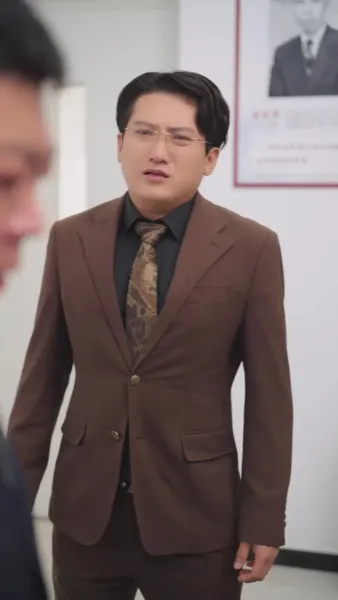 ฉันมีอำนาจล้นฟ้า กลับถูกทัวร์ลง