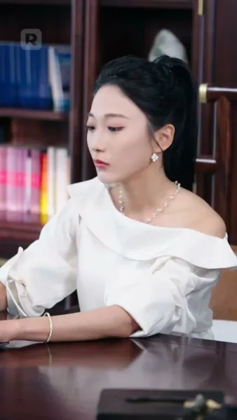 เมียถูกทอดทิ้ง กลับเป็นทายาทที่แท้จริง