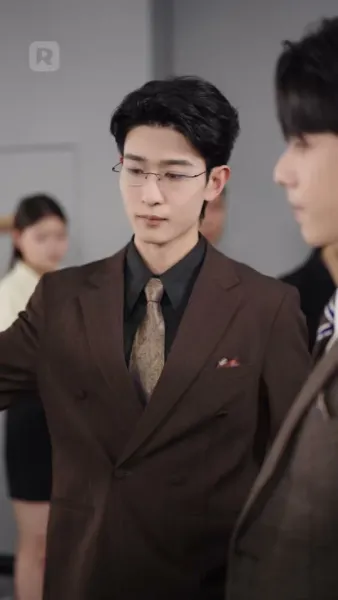 เมียถูกทอดทิ้ง กลับเป็นทายาทที่แท้จริง