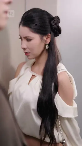 เมียถูกทอดทิ้ง กลับเป็นทายาทที่แท้จริง