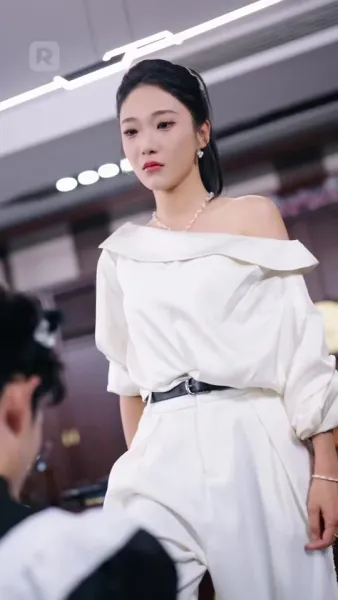 เมียถูกทอดทิ้ง กลับเป็นทายาทที่แท้จริง