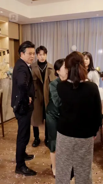 ทิ้งสามีขยะไป เปลี่ยนเป็นราชินีแฟชั่น