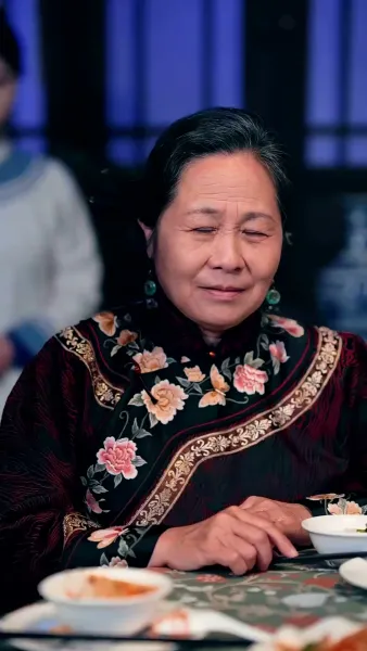 สาวบ้านนอกป่วนใจนายพล