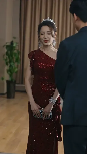 คุณหนูคืนสู่บัลลังก์