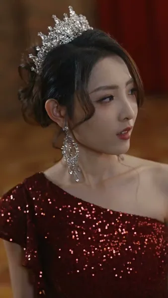 คุณหนูคืนสู่บัลลังก์