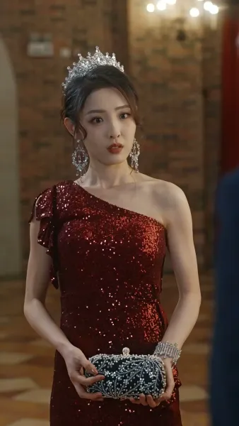 คุณหนูคืนสู่บัลลังก์