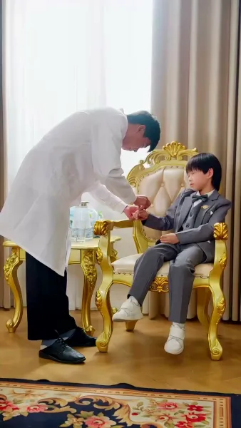 คุณย่าทวดคืนบัลลังก์