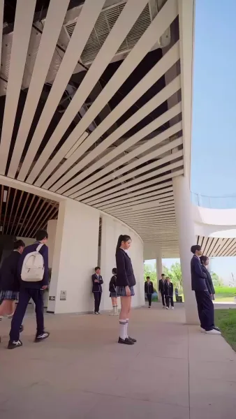 คุณย่าทวดคืนบัลลังก์