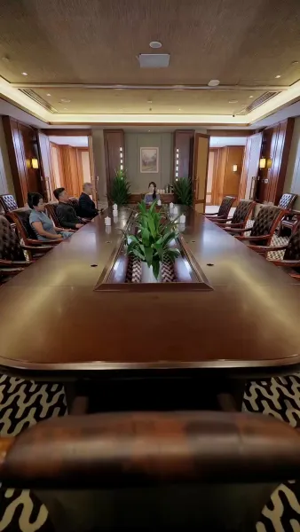 คุณย่าทวดคืนบัลลังก์