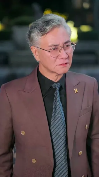 คุณย่าทวดคืนบัลลังก์