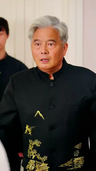 คุณย่าทวดคืนบัลลังก์