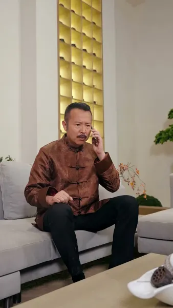 จากคุณชาย สู่แรงงาน