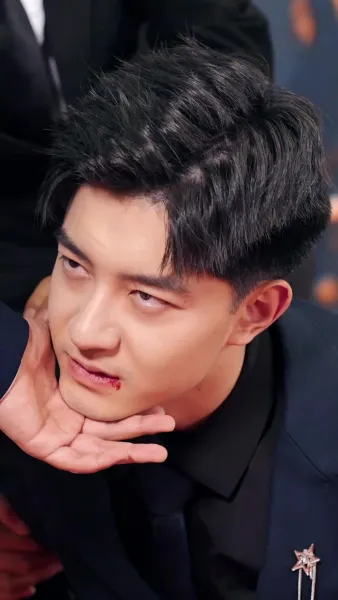 จากคุณชาย สู่แรงงาน