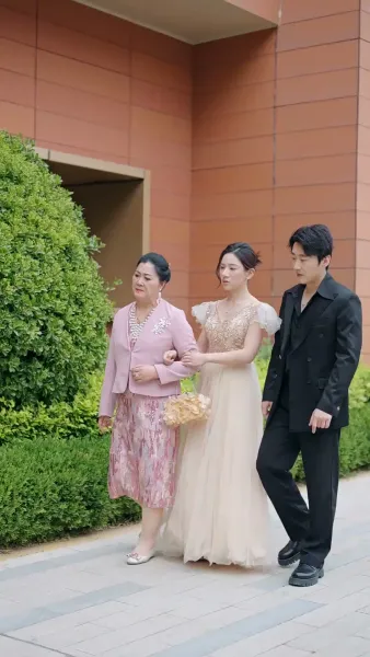 จากคุณชาย สู่แรงงาน